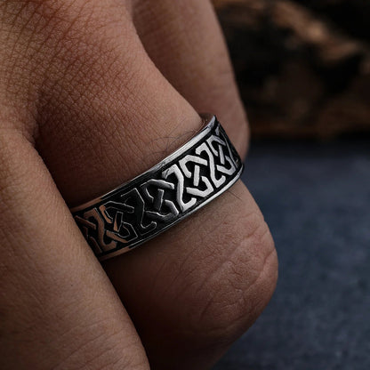 Classic Celtics Spiral Knot Nordic Ring
