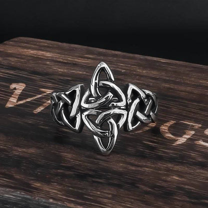 Celtic Knot Triple Horn Of Odin Ring