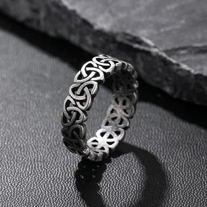 Nordic Triquetra Triangle Concise Ring