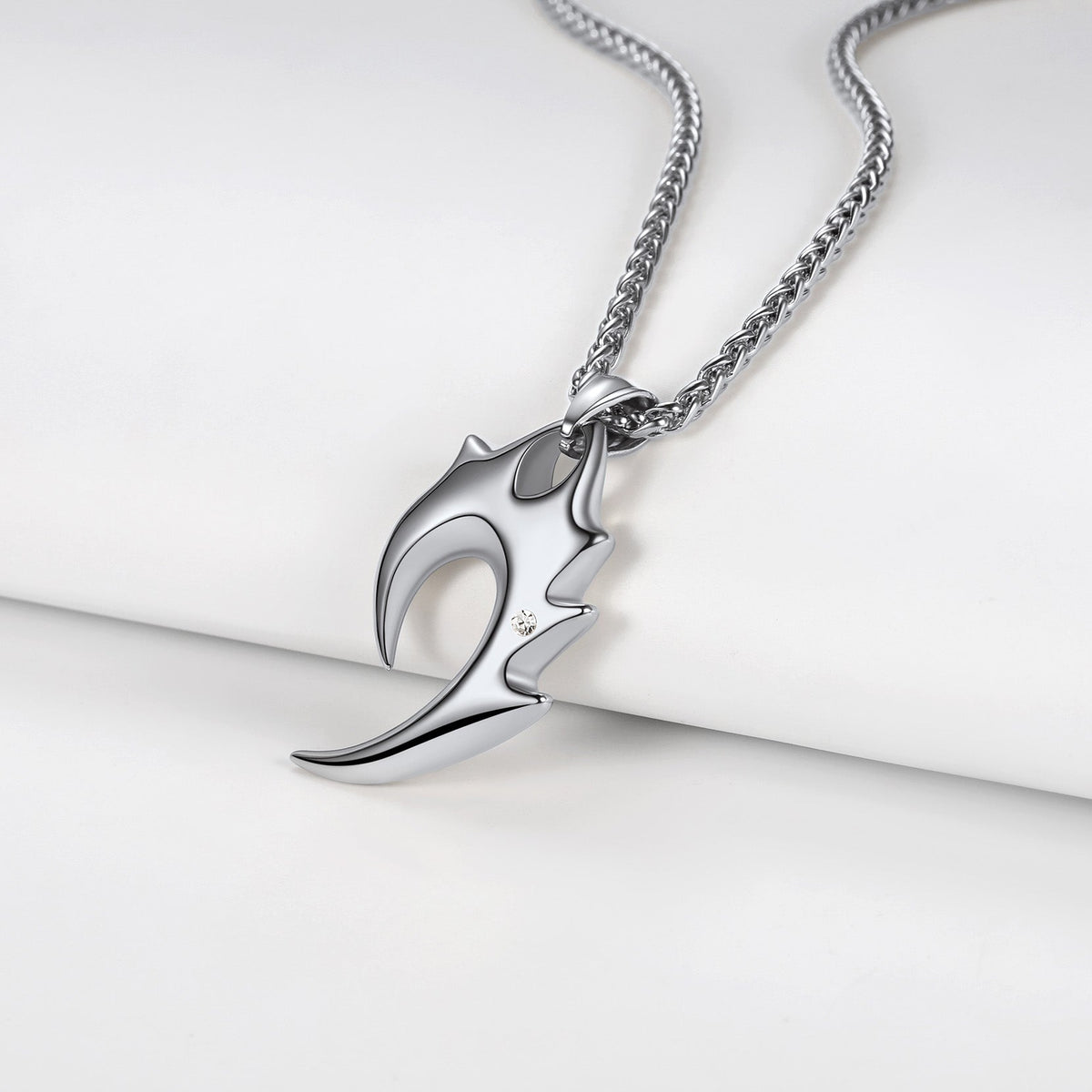 Spear Wolf Teeth Pendant Necklace for Men